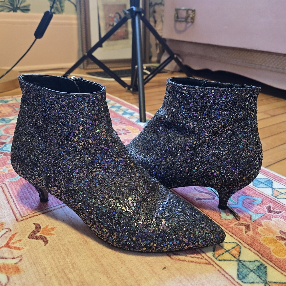 Kate Spade New York Olly Too Pointy Toe Bootie Size 8.5